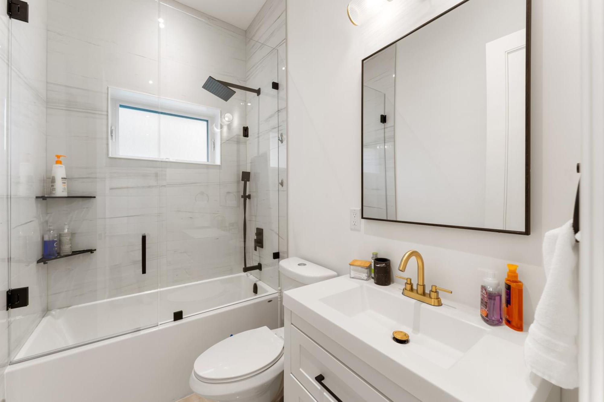 Luxury Home - 5 Min From Airport, 15 To Downtown Toronto Eksteriør bilde
